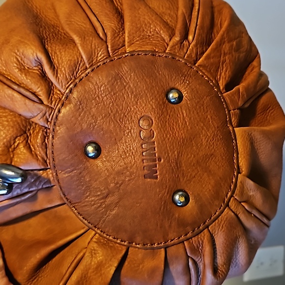 Mimco THE COCOON Leather Drawstring bag - Picture 4 of 7